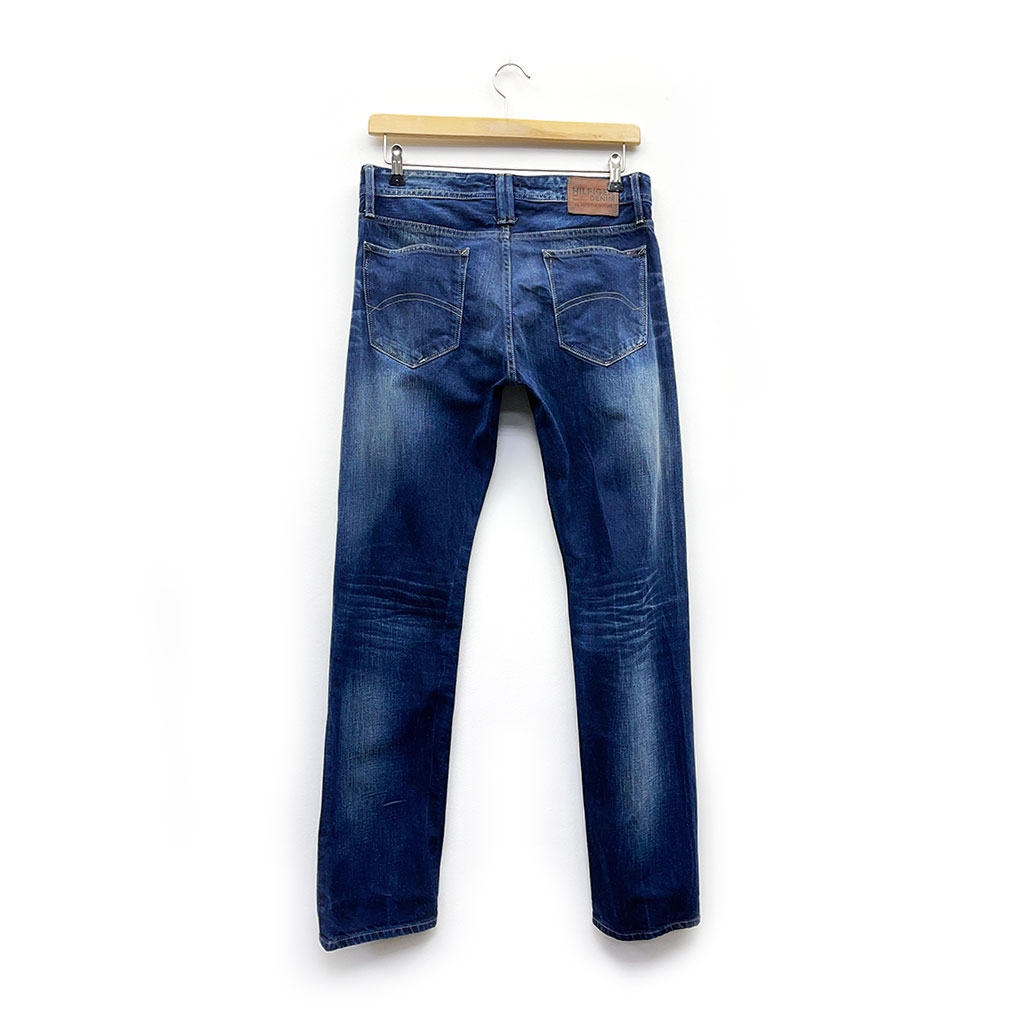 tommy_hilfiger_2504_3