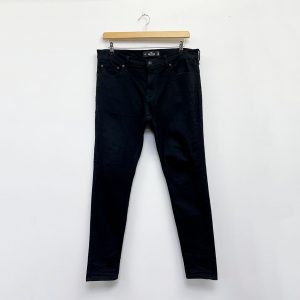 hollister_3779