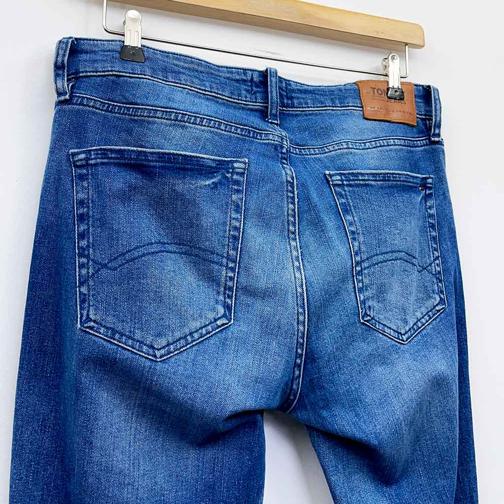 tommy_hilfiger_3908_4