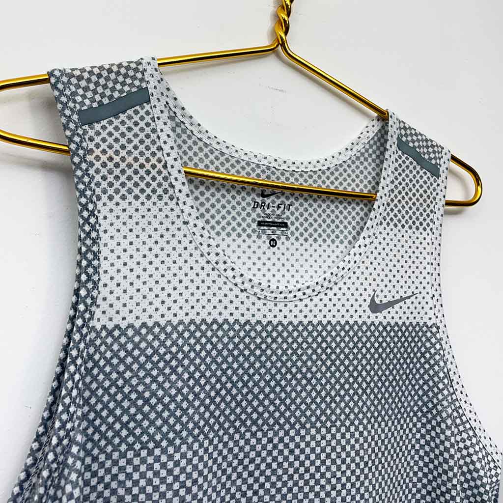 nike_6156_2